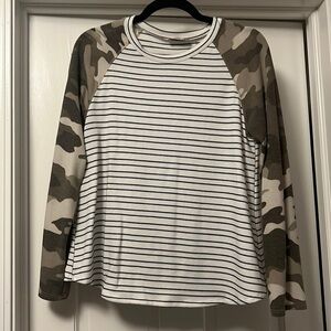 Andree by unit striped and camouflage shirt